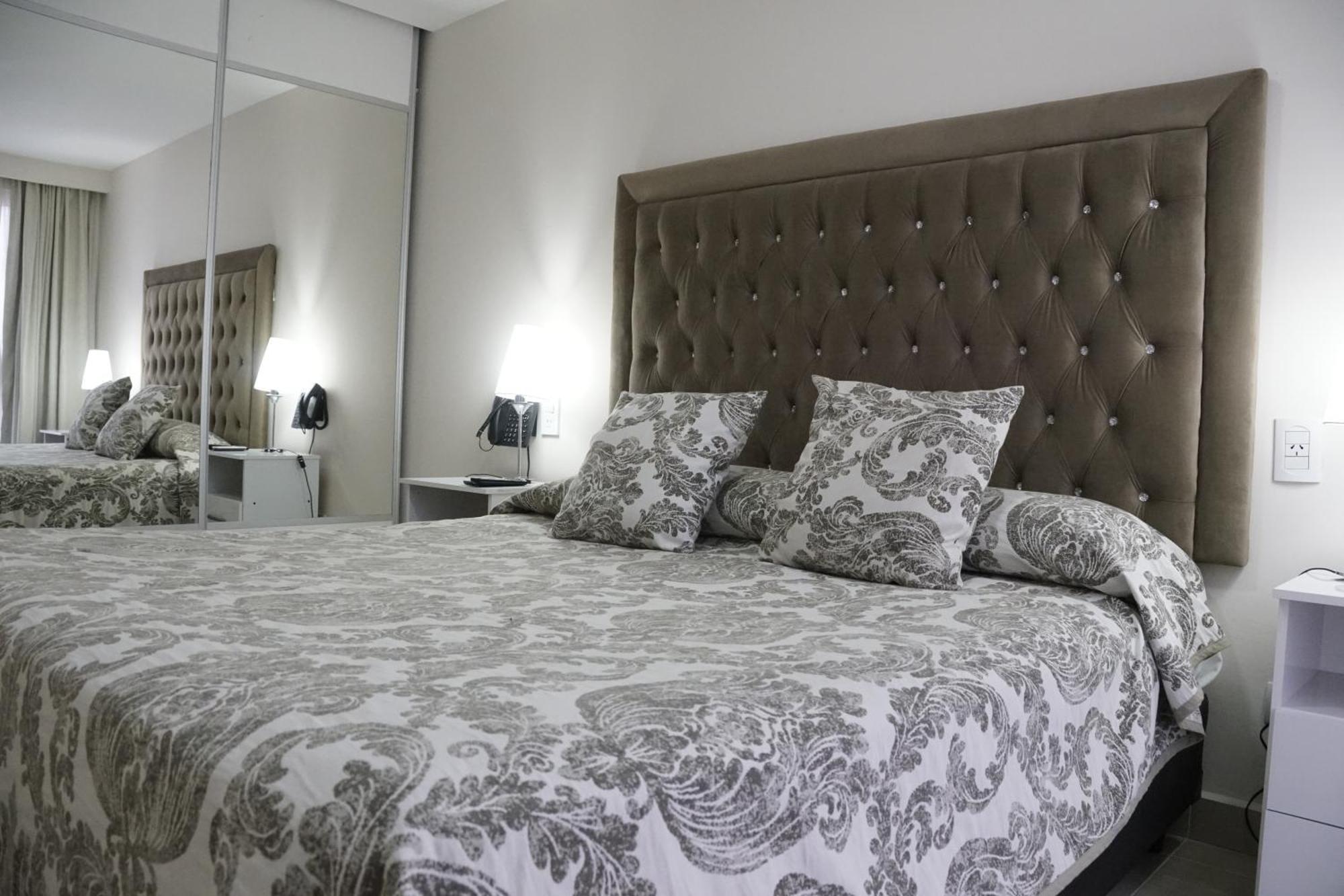 Hotel Howard Johnson Росарио Екстериор снимка
