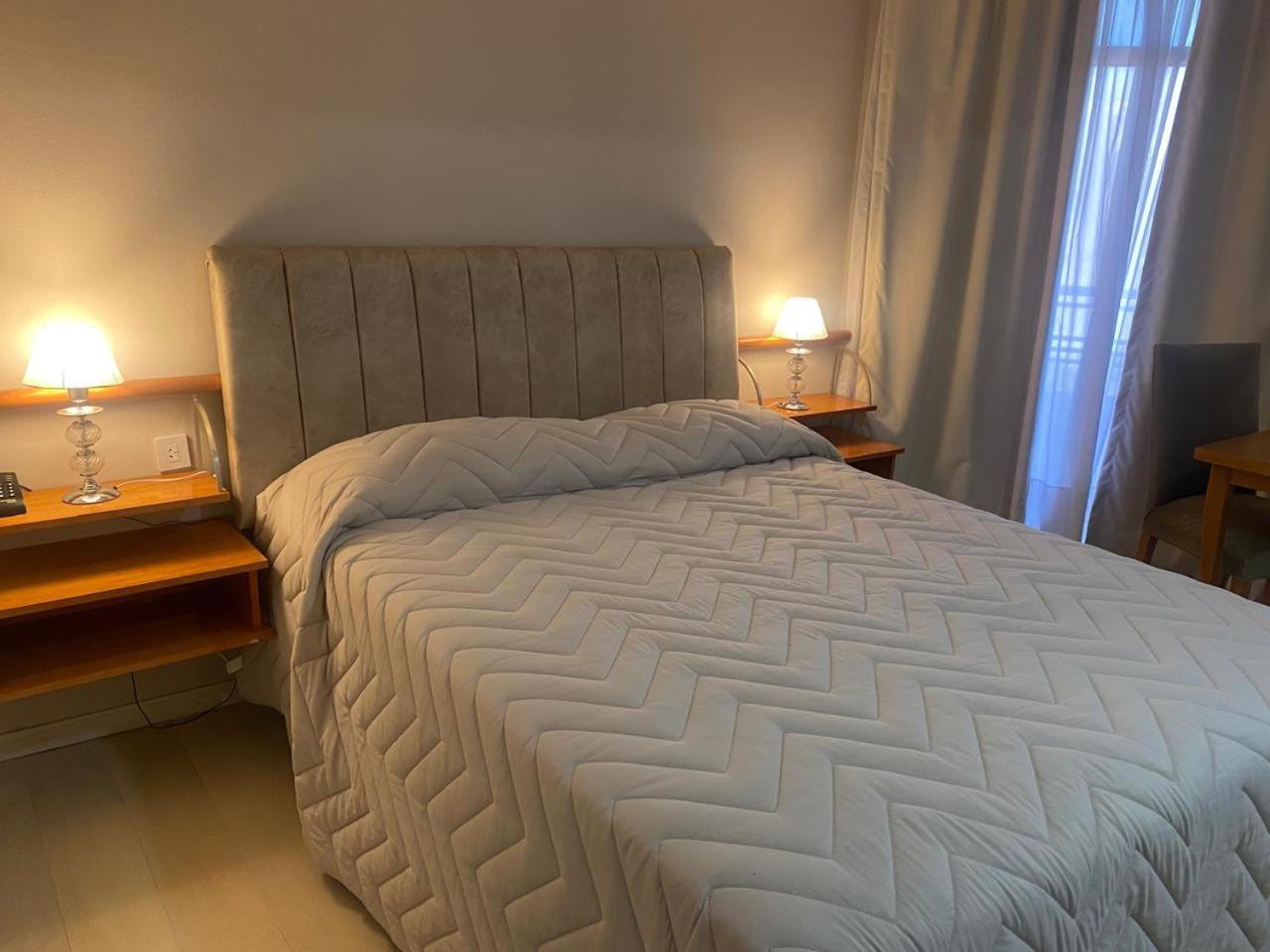 Hotel Howard Johnson Росарио Екстериор снимка